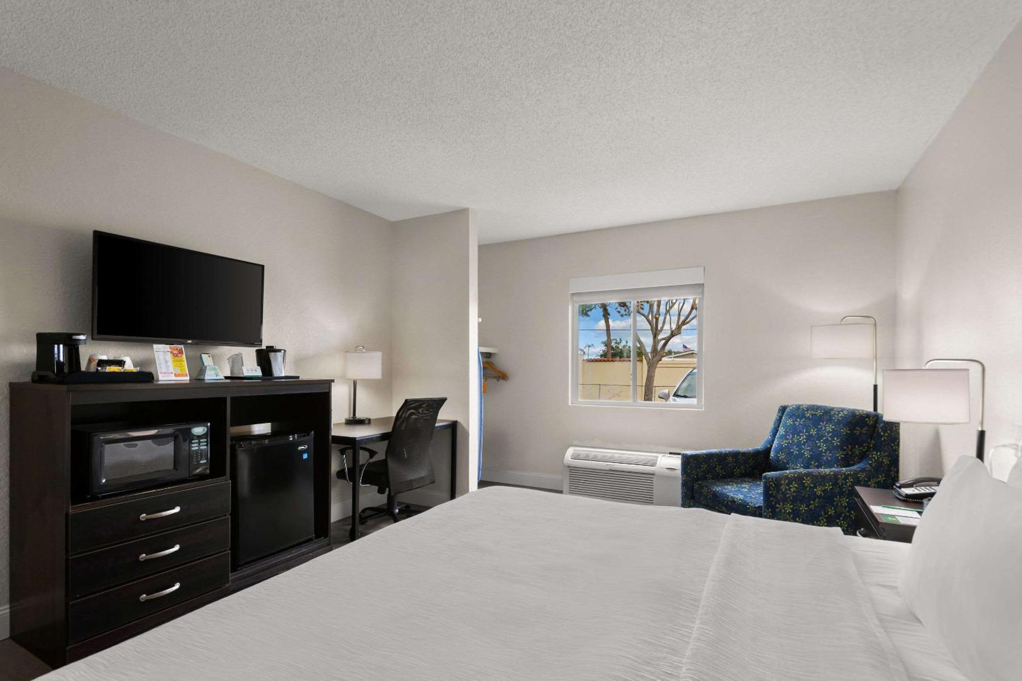Vamo Quality Inn Sarasota I-75 מראה חיצוני תמונה