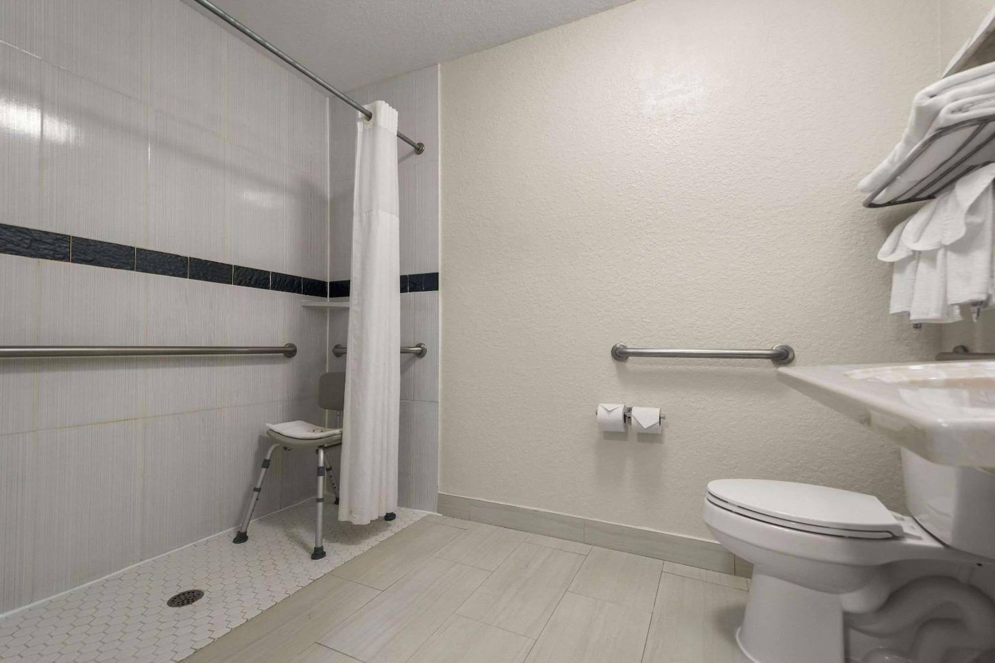 Vamo Quality Inn Sarasota I-75 מראה חיצוני תמונה