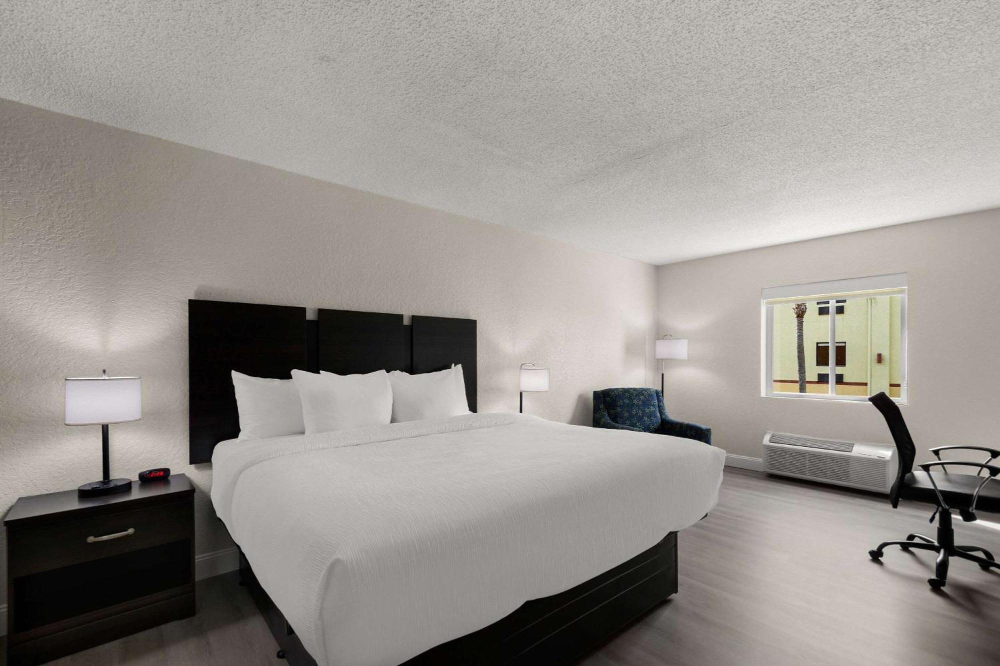 Vamo Quality Inn Sarasota I-75 מראה חיצוני תמונה